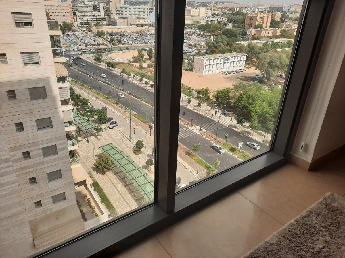 The Shining Star -A Beautiful 3 Bedroom Apartment Beersheba エクステリア 写真